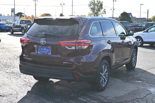 Used 2019 Toyota Highlander XLE AWD/4WD image 9