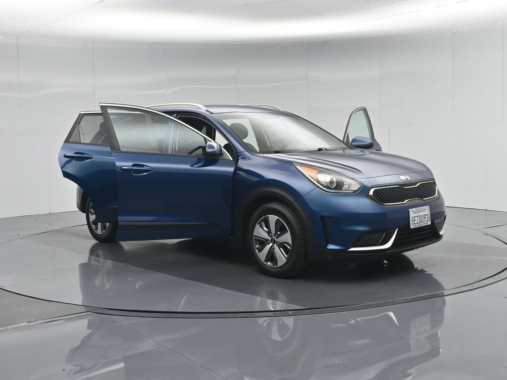 Used 2018 Kia Niro LX FWD image 32