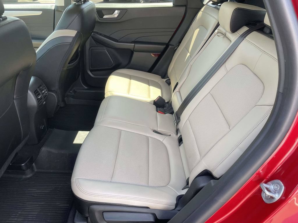 Certified 2022 Ford Escape SEL FWD image 12