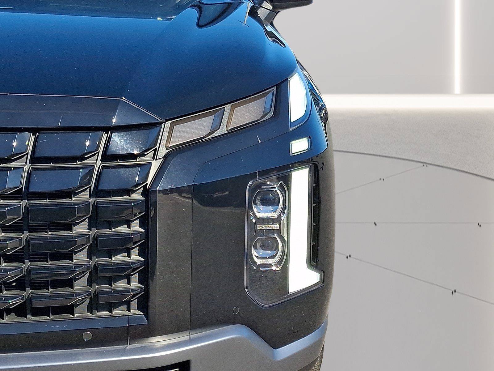 Used 2024 Hyundai Palisade Limited AWD/4WD image 30