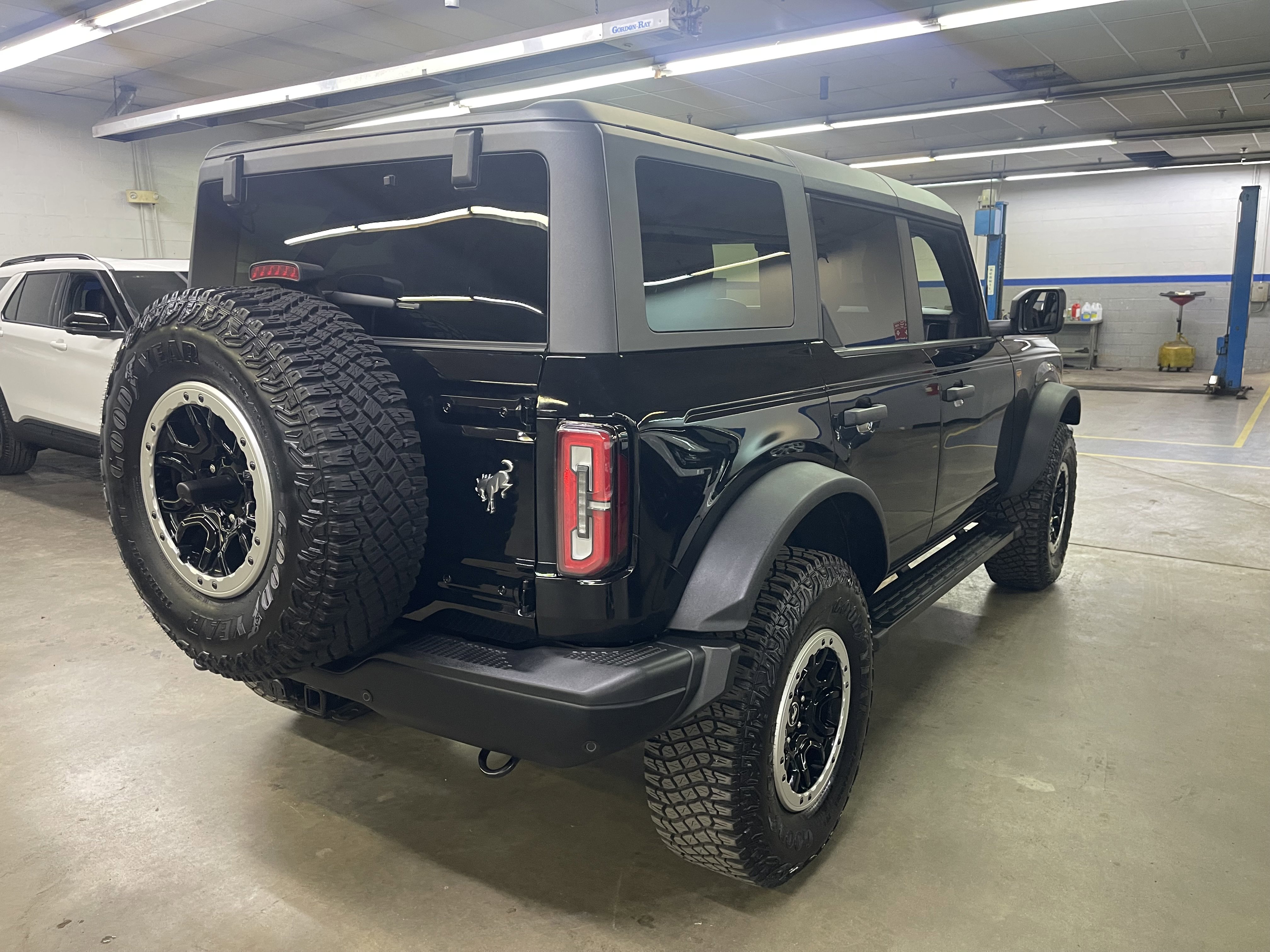 Certified 2024 Ford Bronco Badlands AWD/4WD image 7