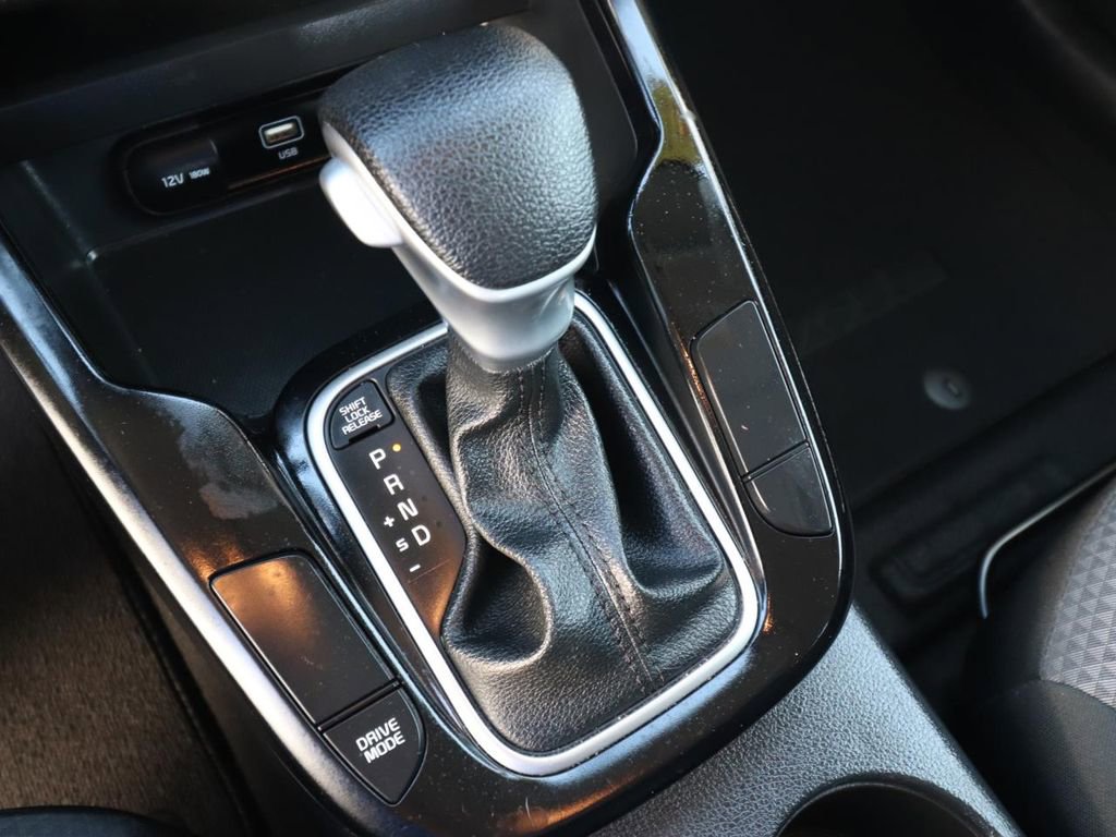 Used 2025 Kia Soul LX w/ LX Technology Package image 21