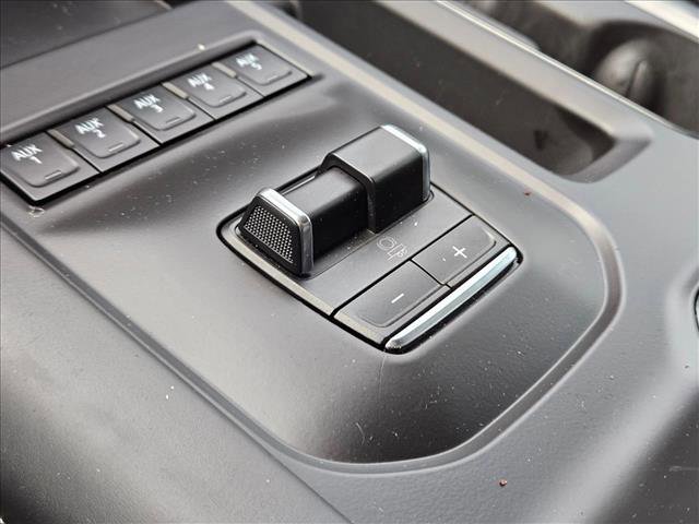 Used 2025 GMC Sierra 2500 AT4X AWD/4WD image 24