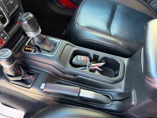 Used 2021 Jeep Gladiator Rubicon AWD/4WD image 15