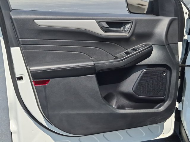 Certified 2022 Ford Escape SE w/ SE Sport Appearance Package FWD image 13