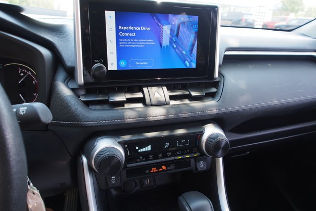 Used 2024 Toyota RAV4 LE FWD image 25