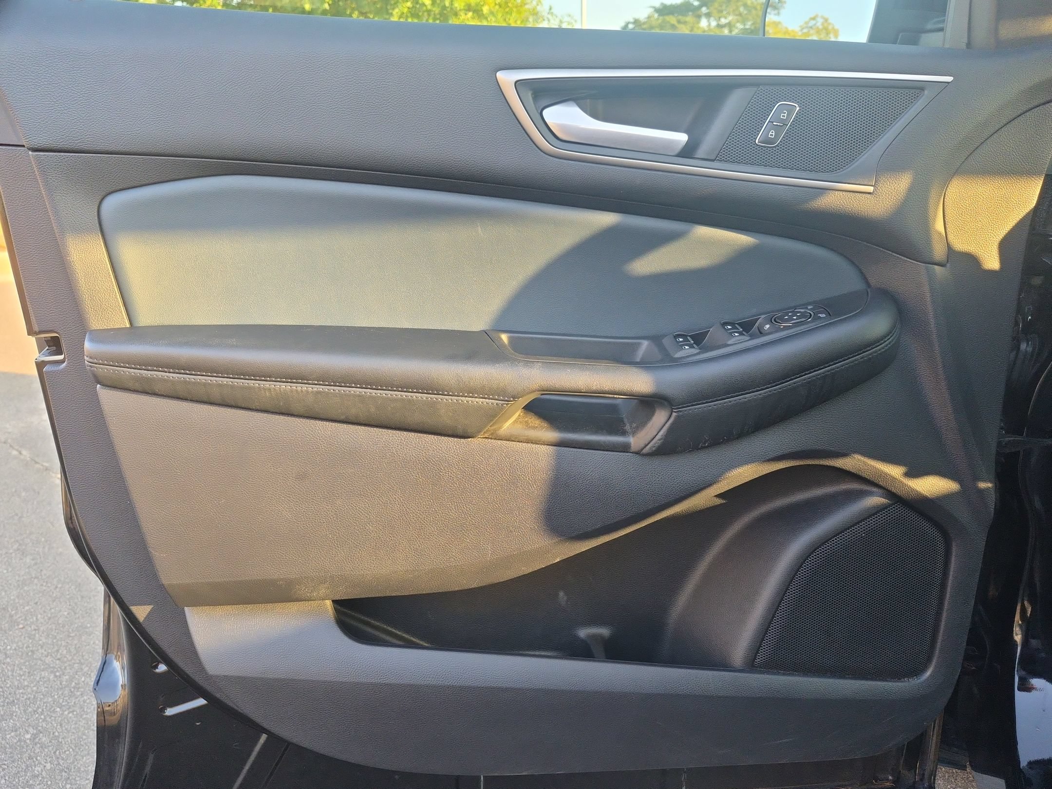Certified 2022 Ford Edge SEL w/ Sport Appearance Package AWD/4WD image 13