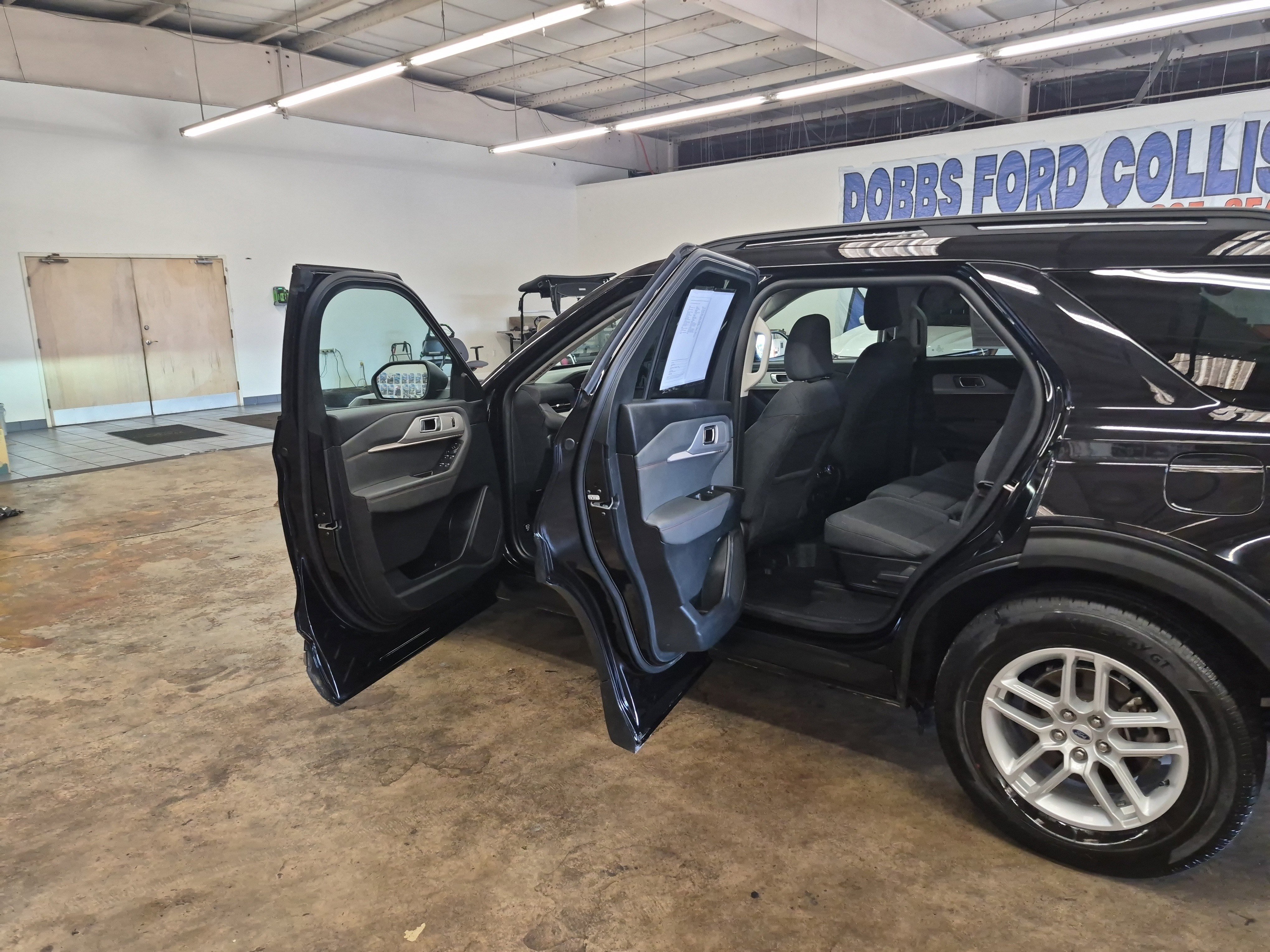 Certified 2025 Ford Explorer Active image 13