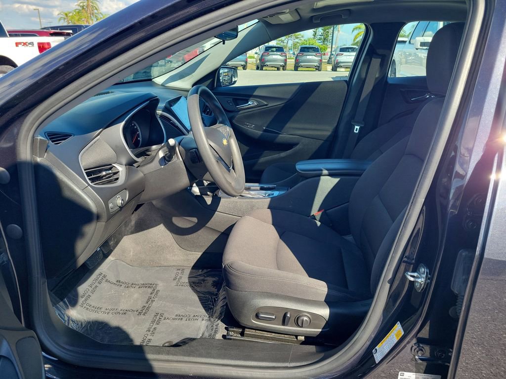 Used 2023 Chevrolet Malibu LT FWD image 19