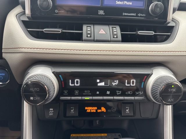 Used 2021 Toyota RAV4 XLE Premium image 23