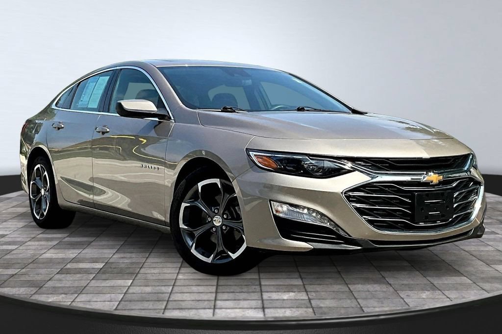 Used 2024 Chevrolet Malibu LT FWD image 3