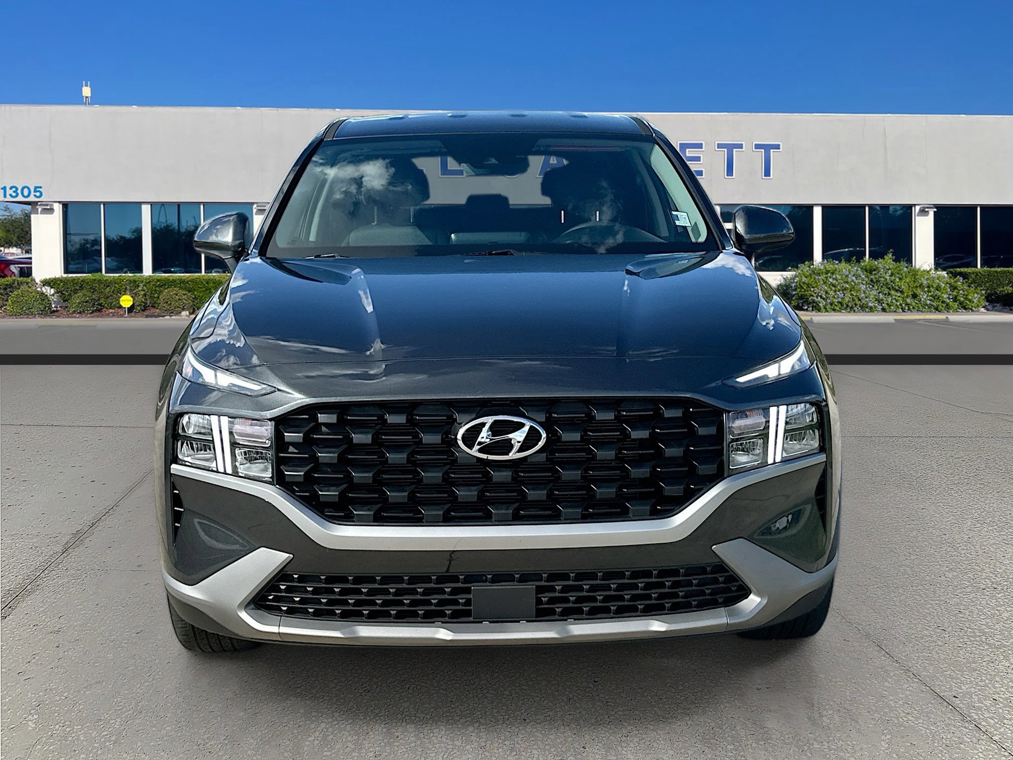 Used 2023 Hyundai Santa Fe SE image 8