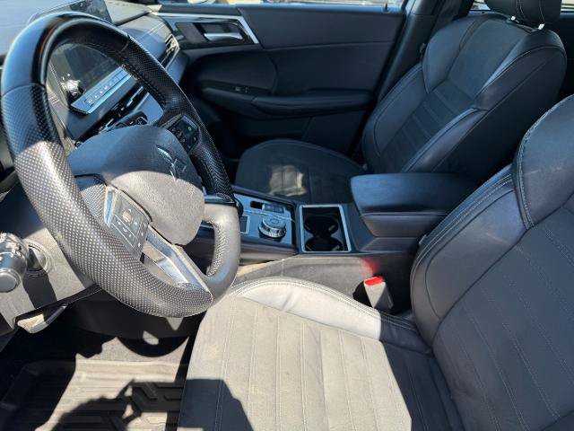 Used 2023 Mitsubishi Outlander SE AWD/4WD image 10