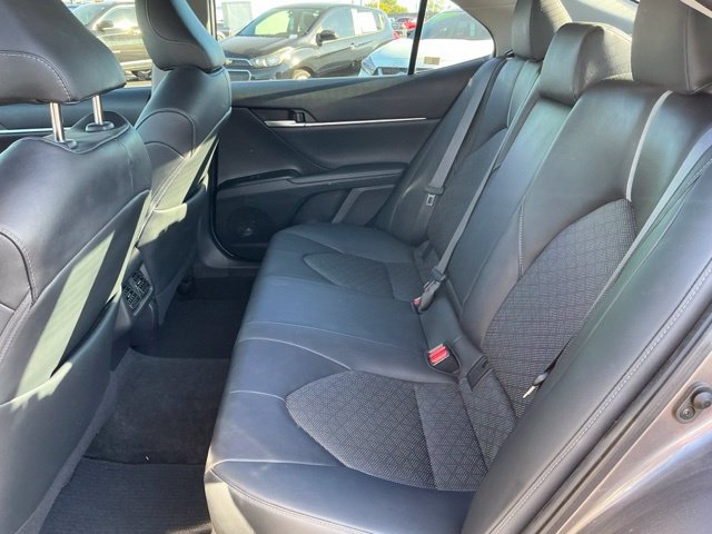 Used 2019 Toyota Camry XSE FWD image 21