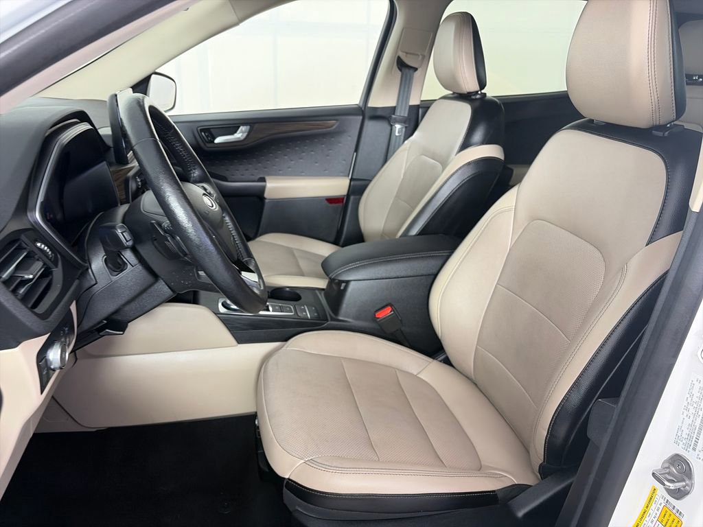 Certified 2020 Ford Escape Titanium image 11