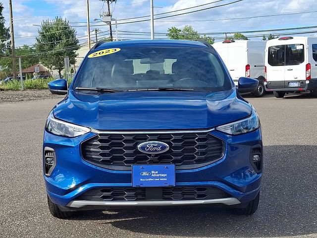 Certified 2023 Ford Escape ST-Line Select w/ Tech Pack #2 AWD/4WD image 2