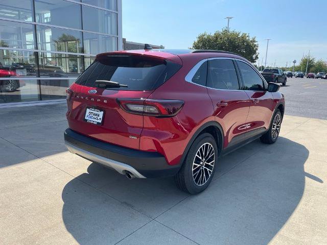 Certified 2025 Ford Escape SE FWD image 5