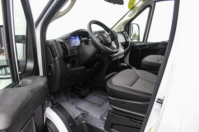 Used 2025 RAM ProMaster 2500 FWD image 16
