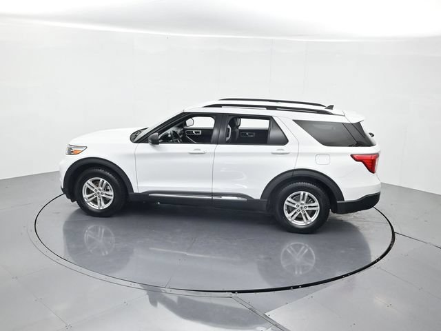 Certified 2021 Ford Explorer XLT RWD image 46