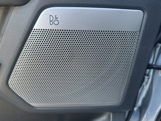 Certified 2025 Ford F250 Lariat w/ Black Appearance Package image 28