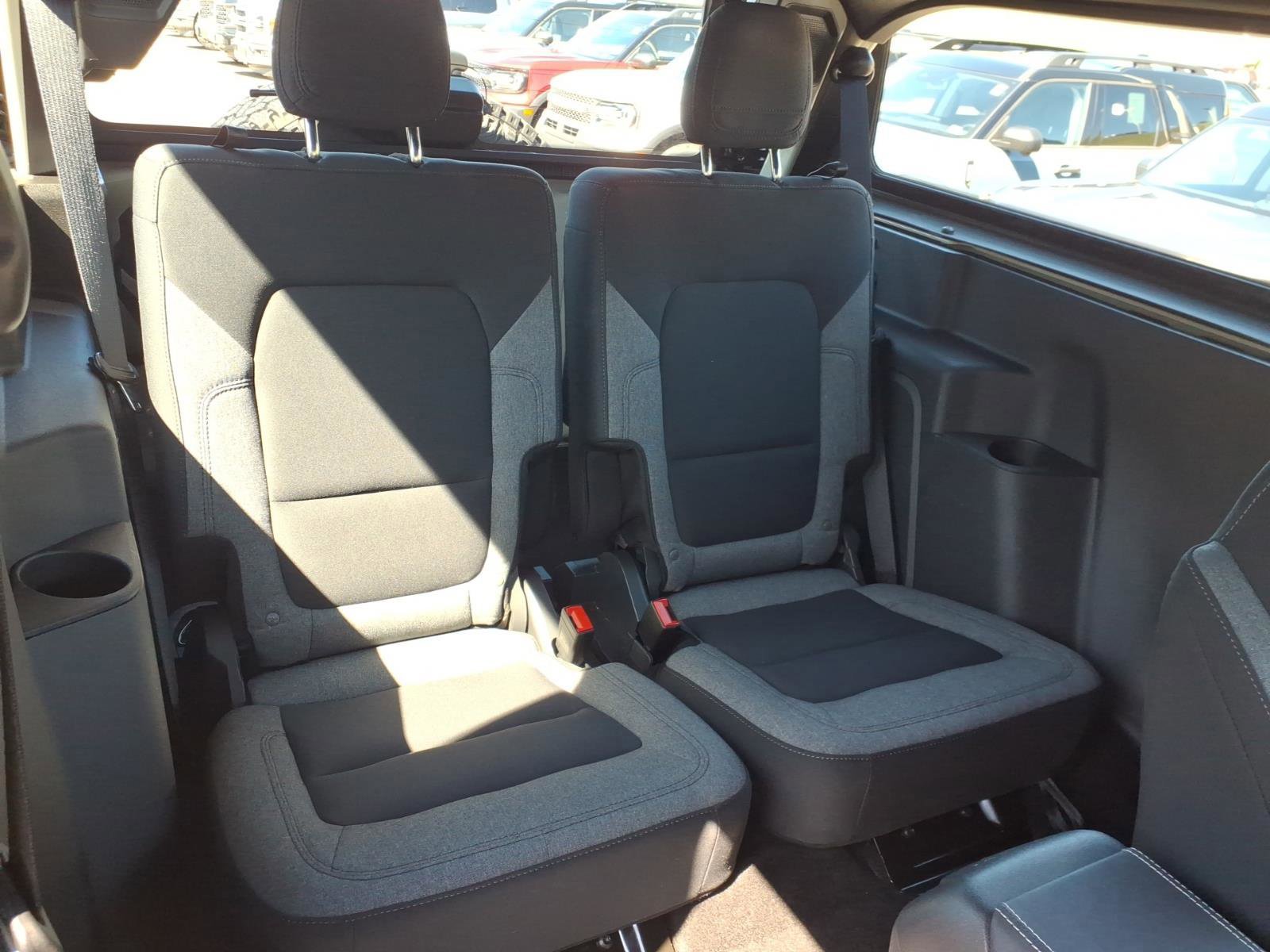 Certified 2025 Ford Bronco 2-Door w/ Sasquatch Package image 9