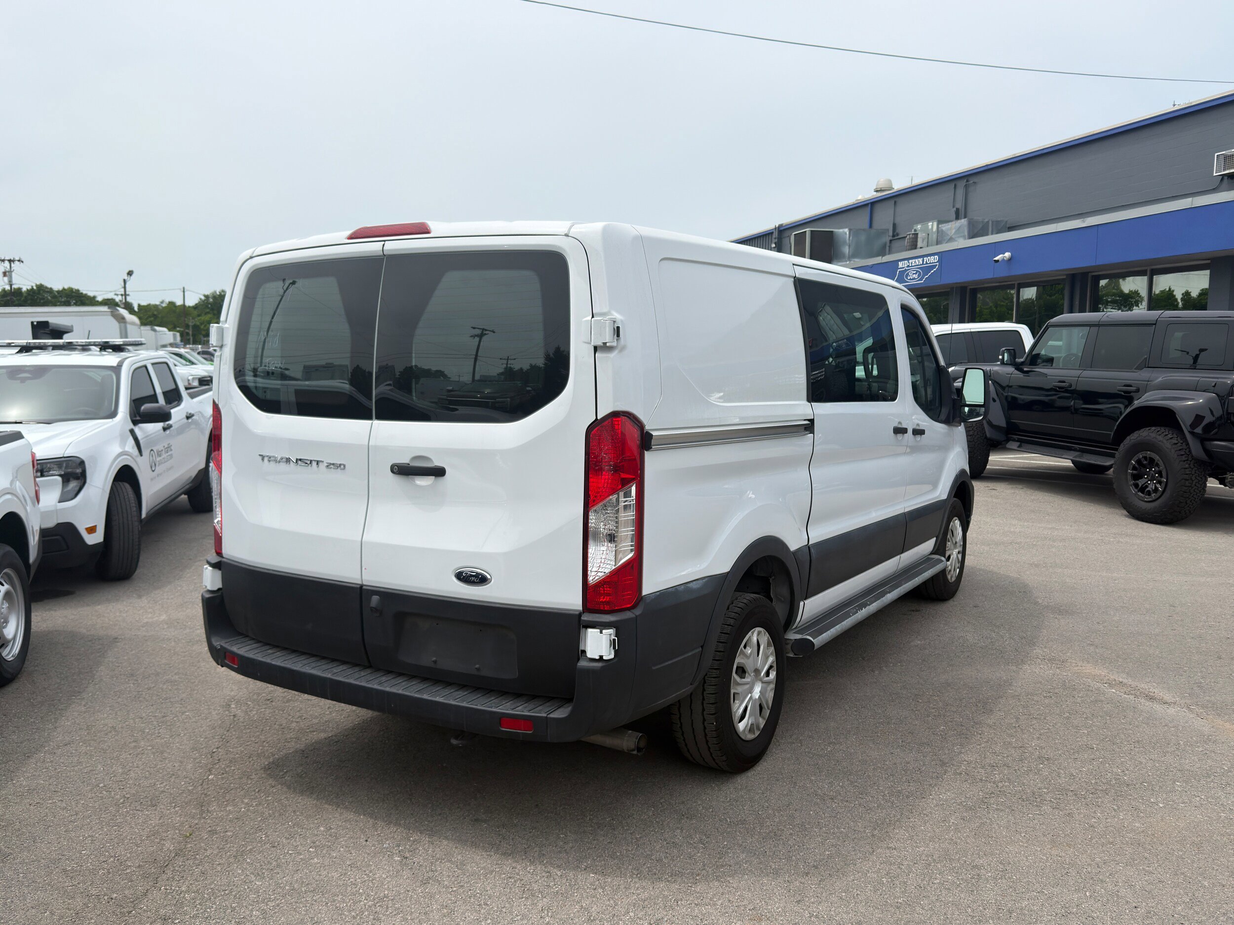 Certified 2024 Ford Transit 250 Low Roof w/ Exterior Upgrade Package RWD image 5