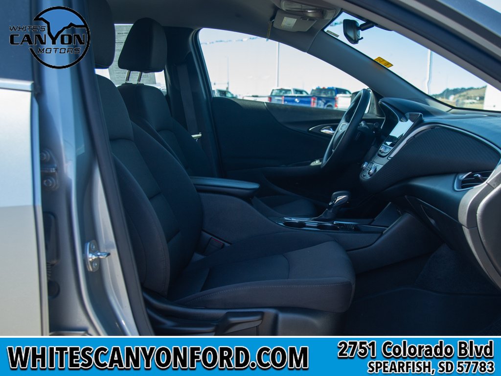 Used 2025 Chevrolet Malibu LT FWD image 17