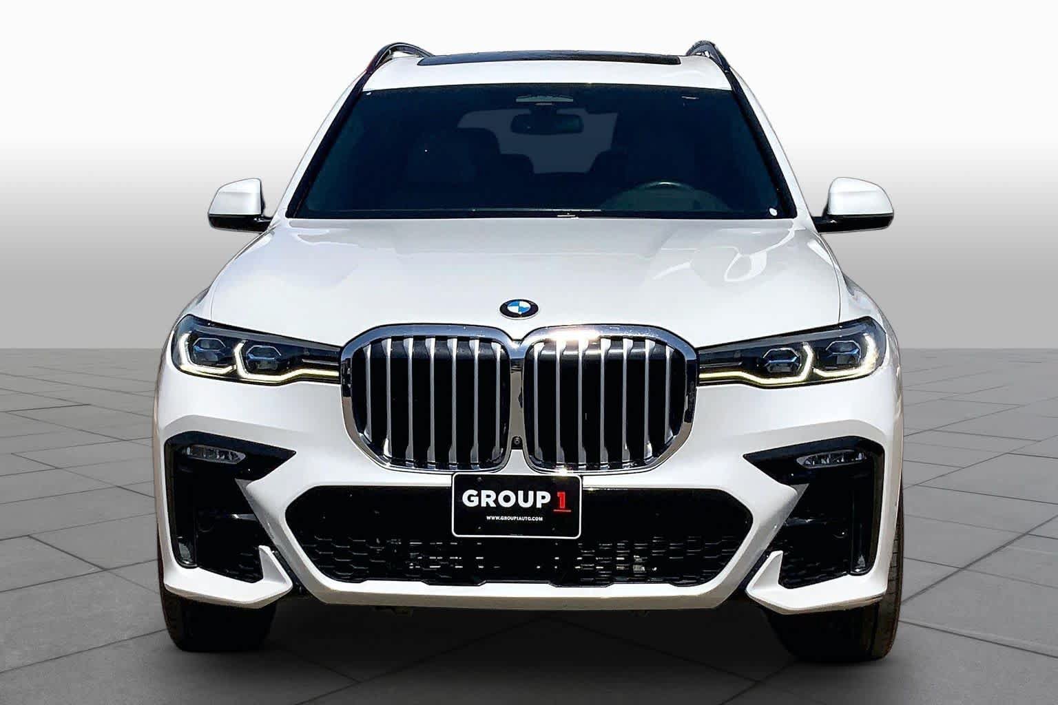 Used 2019 BMW X7 xDrive50i w/ M Sport Package AWD/4WD image 3