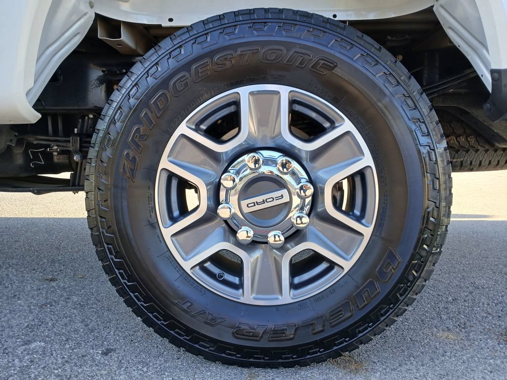 Certified 2026 Ford F350 Lariat w/ FX4 Off-Road Package AWD/4WD image 28