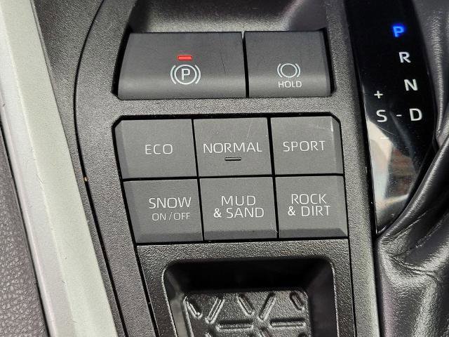 Used 2024 Toyota RAV4 LE AWD/4WD image 22