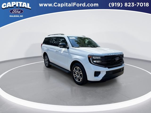 Certified 2025 Ford Expedition Active AWD/4WD image 2
