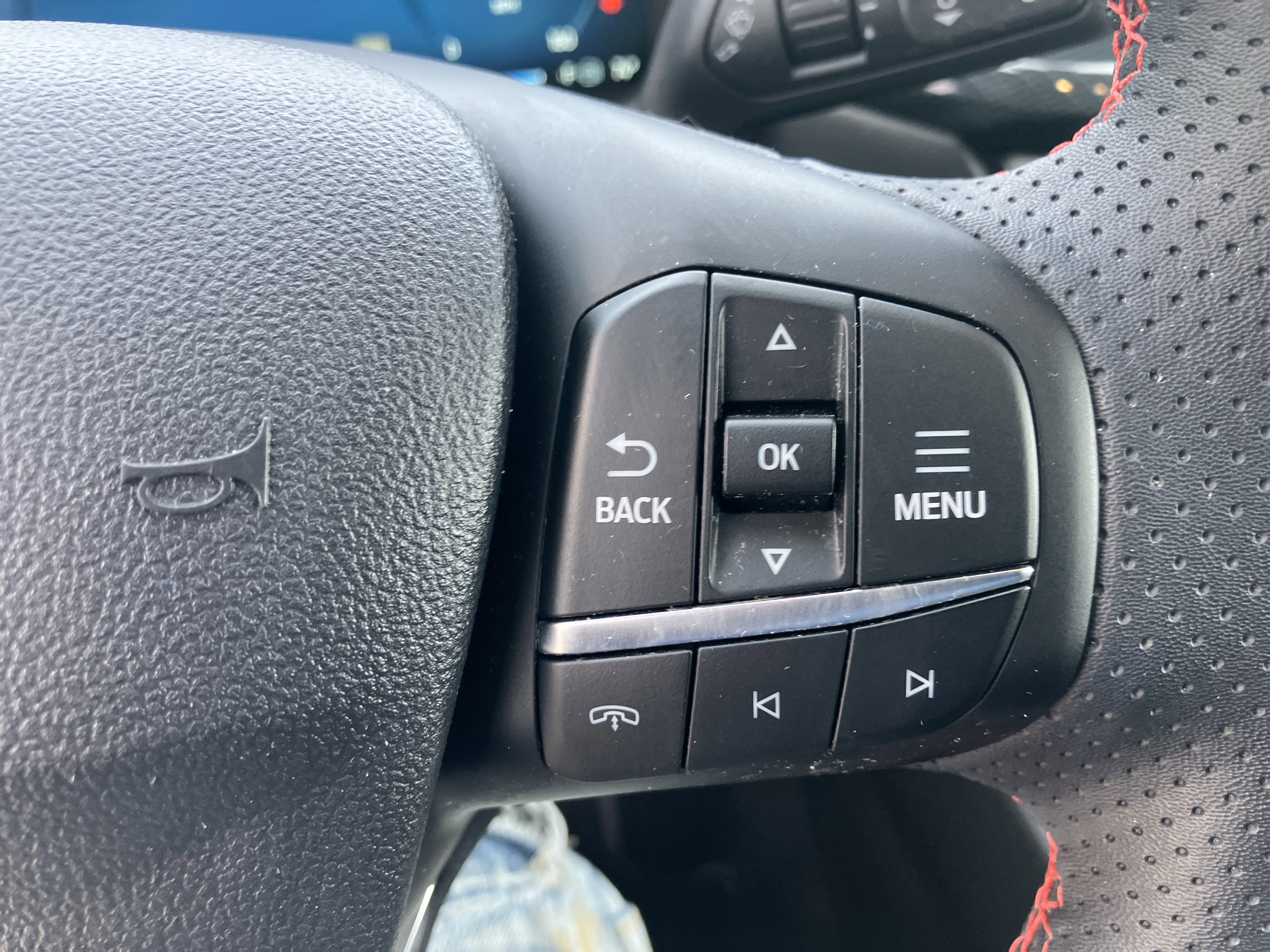 Certified 2024 Ford Escape ST-Line Elite AWD/4WD image 26