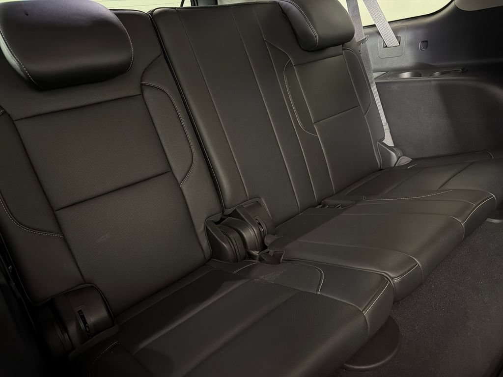 Used 2019 Chevrolet Suburban Premier w/ RST 6.2L Performance Edition AWD/4WD image 25