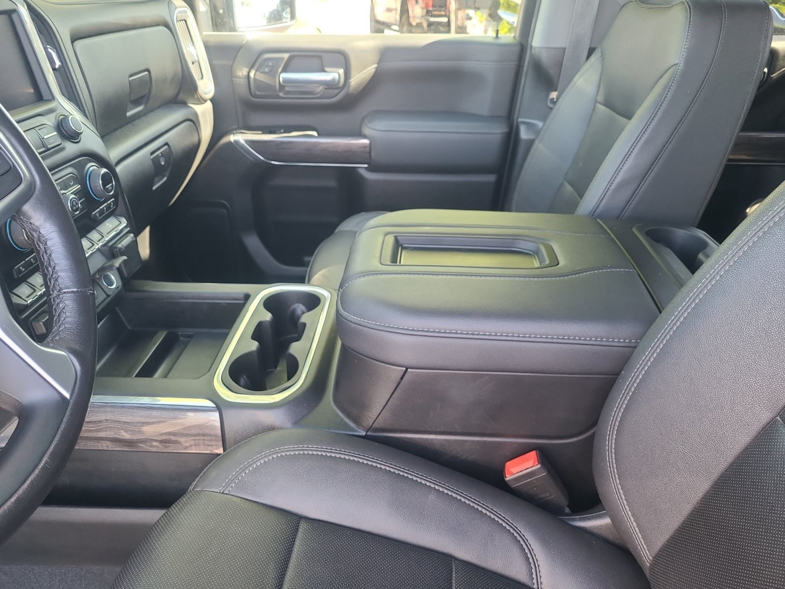 Used 2022 Chevrolet Silverado 2500 LTZ w/ LTZ Plus Package AWD/4WD image 15