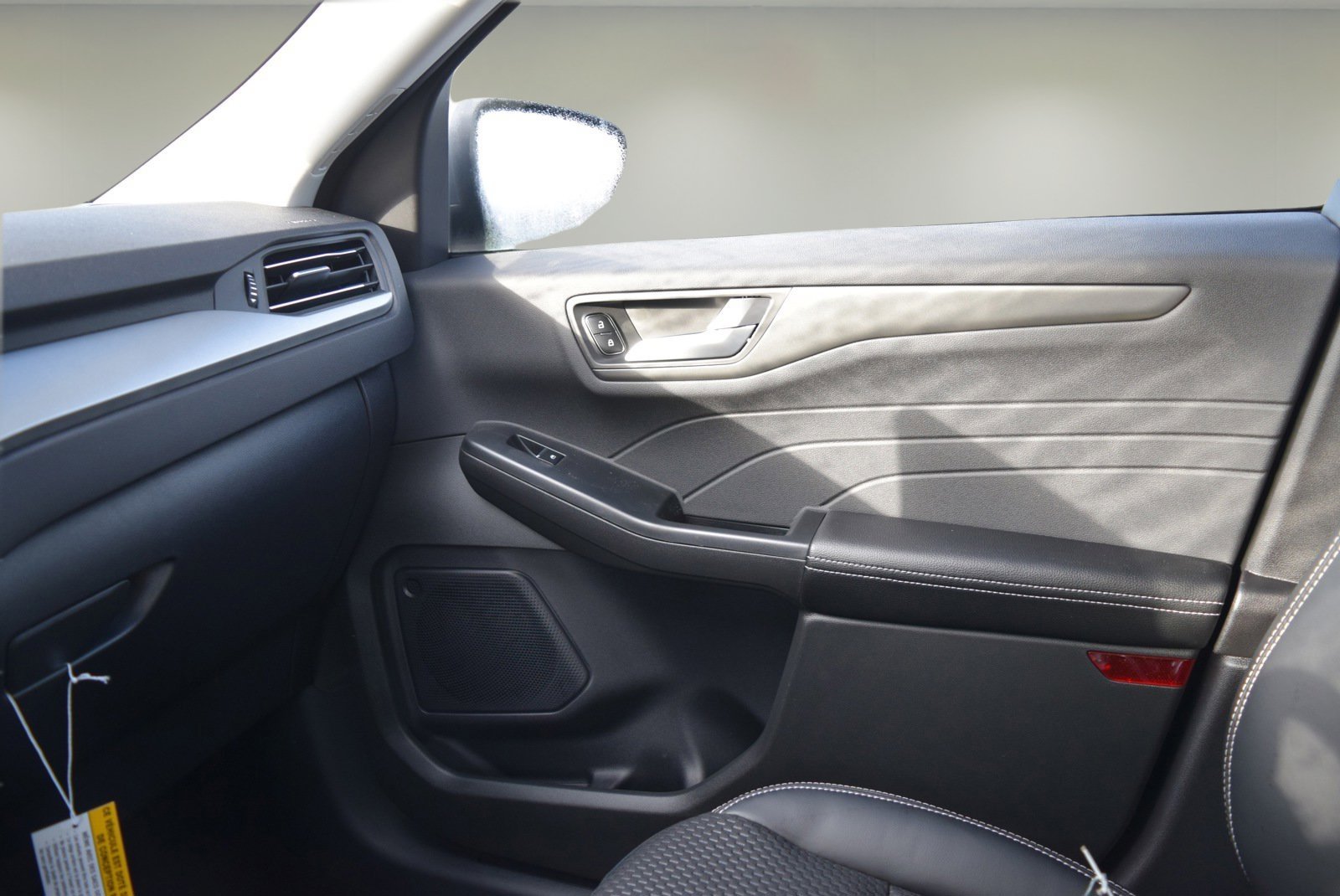 Certified 2023 Ford Escape SE FWD image 11