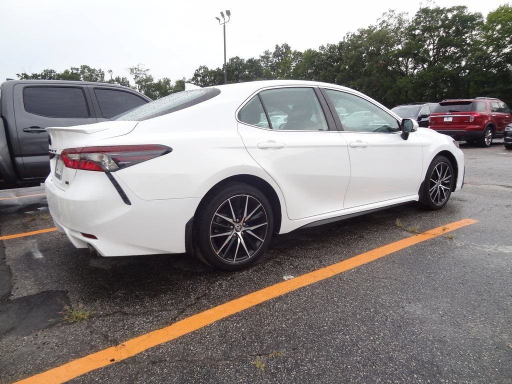 Used 2024 Toyota Camry SE w/ Blackout Package (TMS) FWD image 6