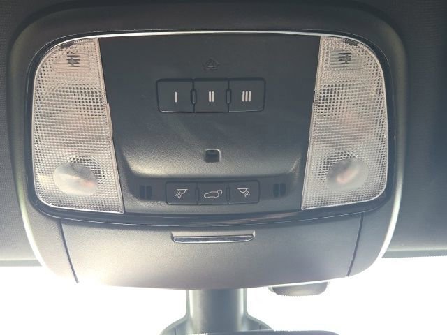 Used 2024 Dodge Durango R/T w/ Tow 'N Go Package AWD/4WD image 31