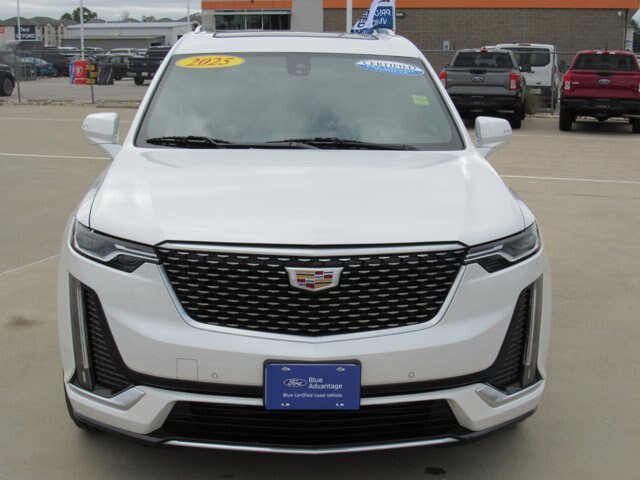 Used 2025 Cadillac XT6 Luxury FWD image 12