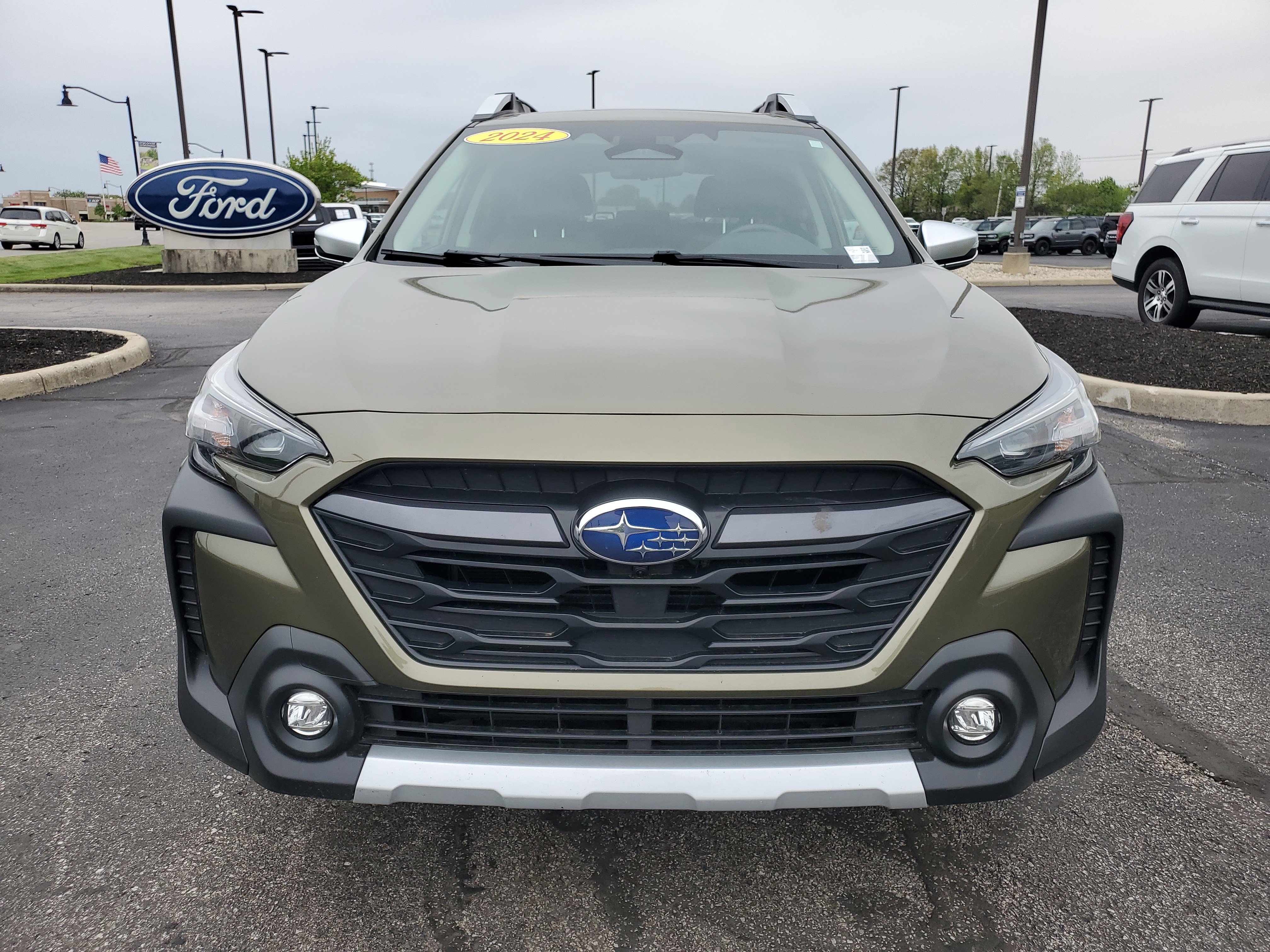 Used 2024 Subaru Outback Touring AWD/4WD image 6