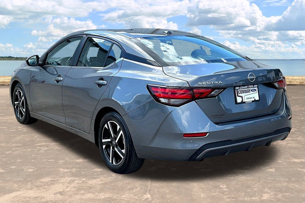 Used 2025 Nissan Sentra SV FWD image 5