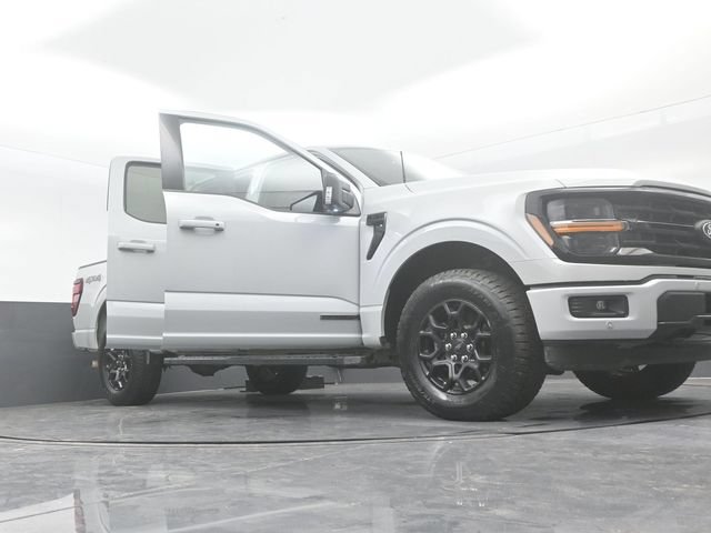 Certified 2024 Ford F150 XLT w/ Equipment Group 302A MID AWD/4WD image 31