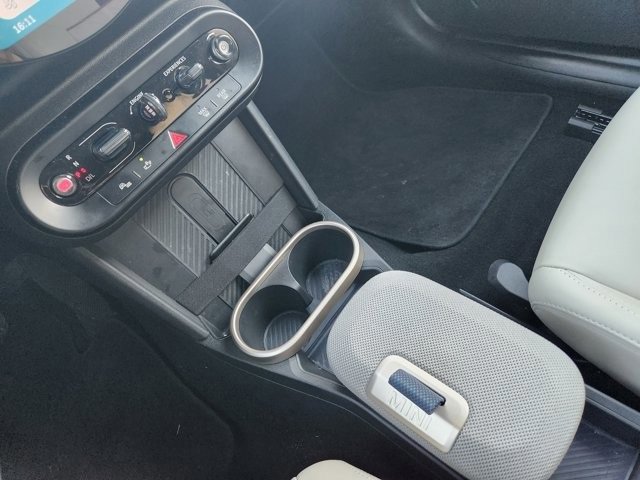 Used 2025 MINI Cooper S image 17