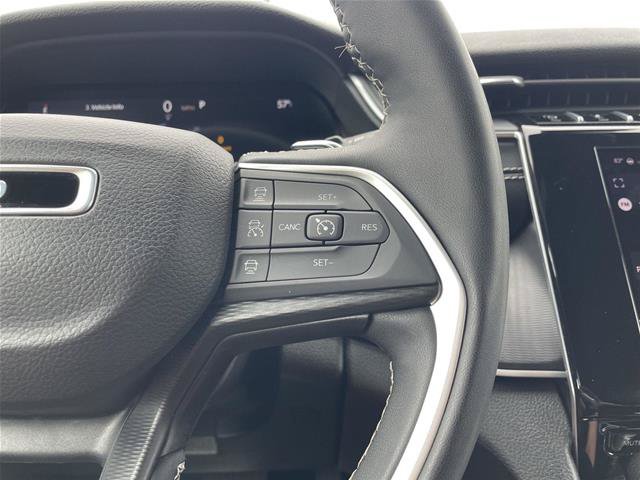 Used 2024 Jeep Grand Cherokee Altitude AWD/4WD image 14