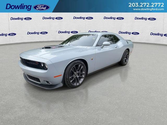 Used 2022 Dodge Challenger R/T Scat Pack w/ Shaker Package RWD image 5