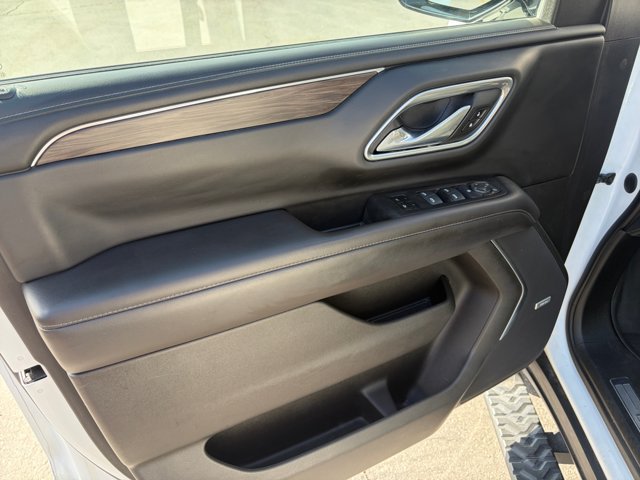 Used 2021 Chevrolet Suburban Z71 AWD/4WD image 13
