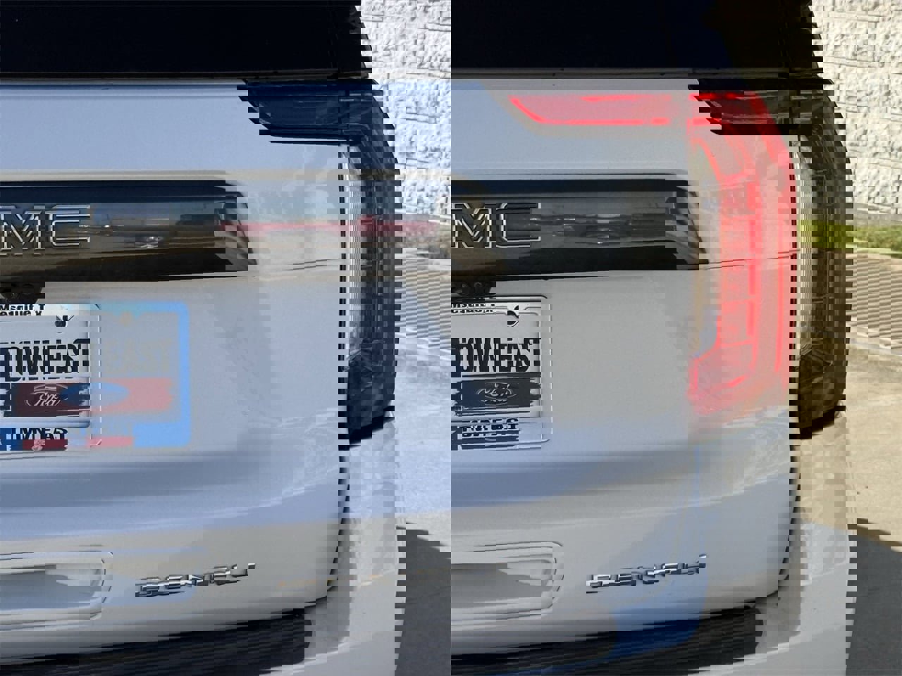 Used 2023 GMC Yukon Denali Ultimate image 7