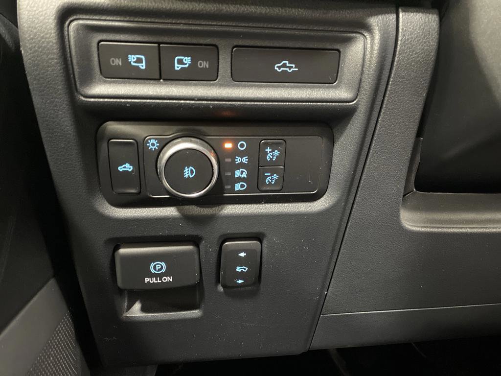 Certified 2022 Ford F150 Platinum w/ Equipment Group 701A High image 34