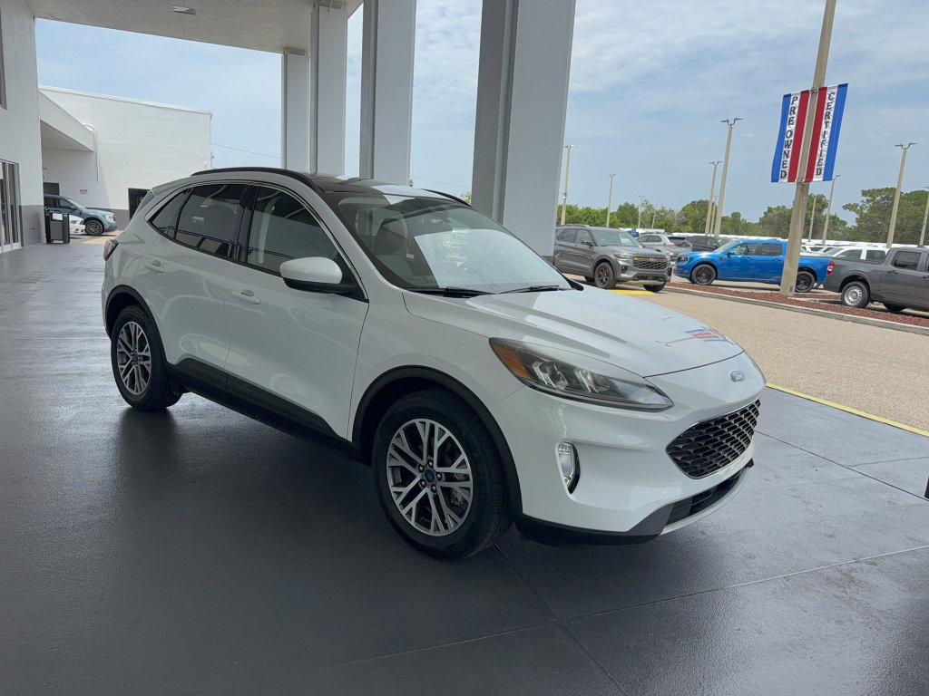 Certified 2022 Ford Escape SEL w/ Technology Package FWD image 4