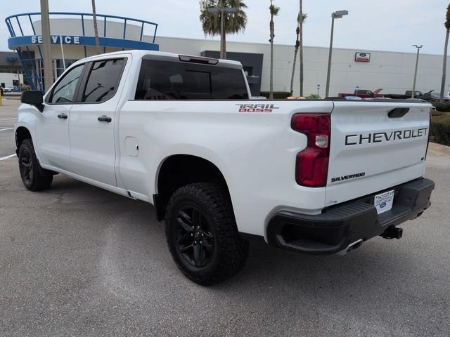 Used 2021 Chevrolet Silverado 1500 LT Trail Boss w/ Convenience Package II AWD/4WD image 6