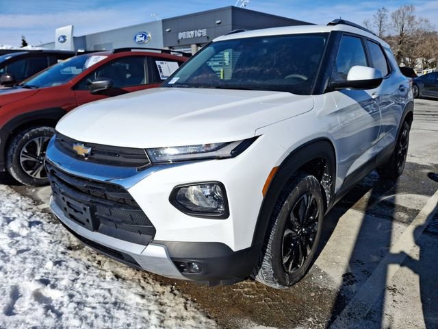 Used 2023 Chevrolet TrailBlazer LT image 3